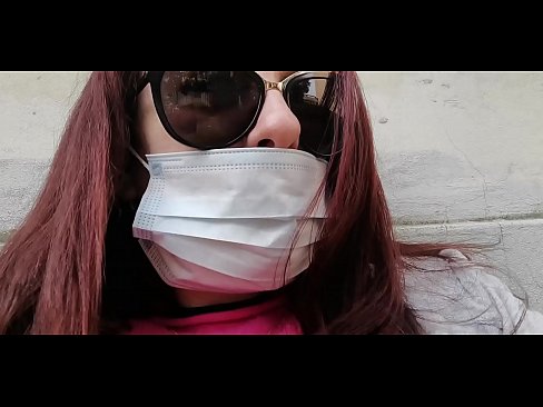 ❤️ D'Nicoletta hëlt sech op hirem Noper a pisst a senger Garage (Special Covid19 Italienesch Quarantän) ❤️ Porno bei eis ❌❤