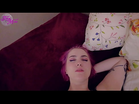❤️ Slutty Klassekomeroden huet gefrot OBG mat hatt ze iwwersprangen, also hu mir ouni Kondom gefuckt ❤️ Porno bei eis ❌❤