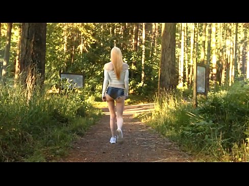 ❤️ Schéin Fra beweegt sech lues, net plakeg Video ❤️ Porno bei eis ❌❤